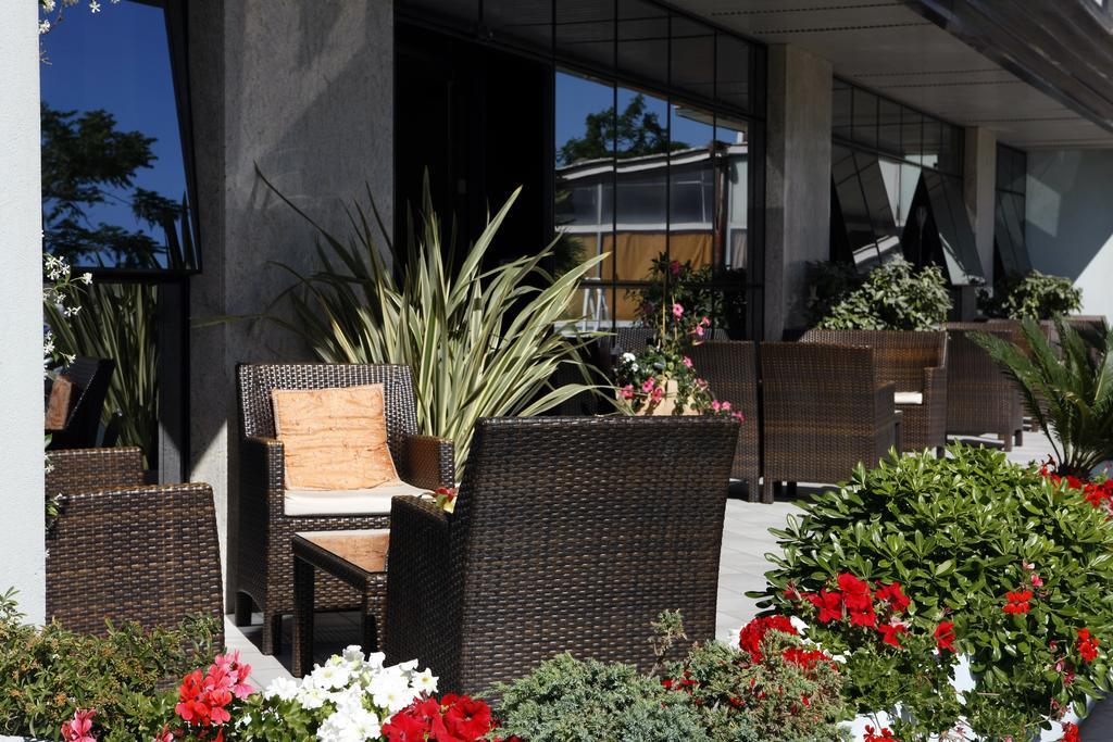 Hotel Gardenia Rímini Exterior foto